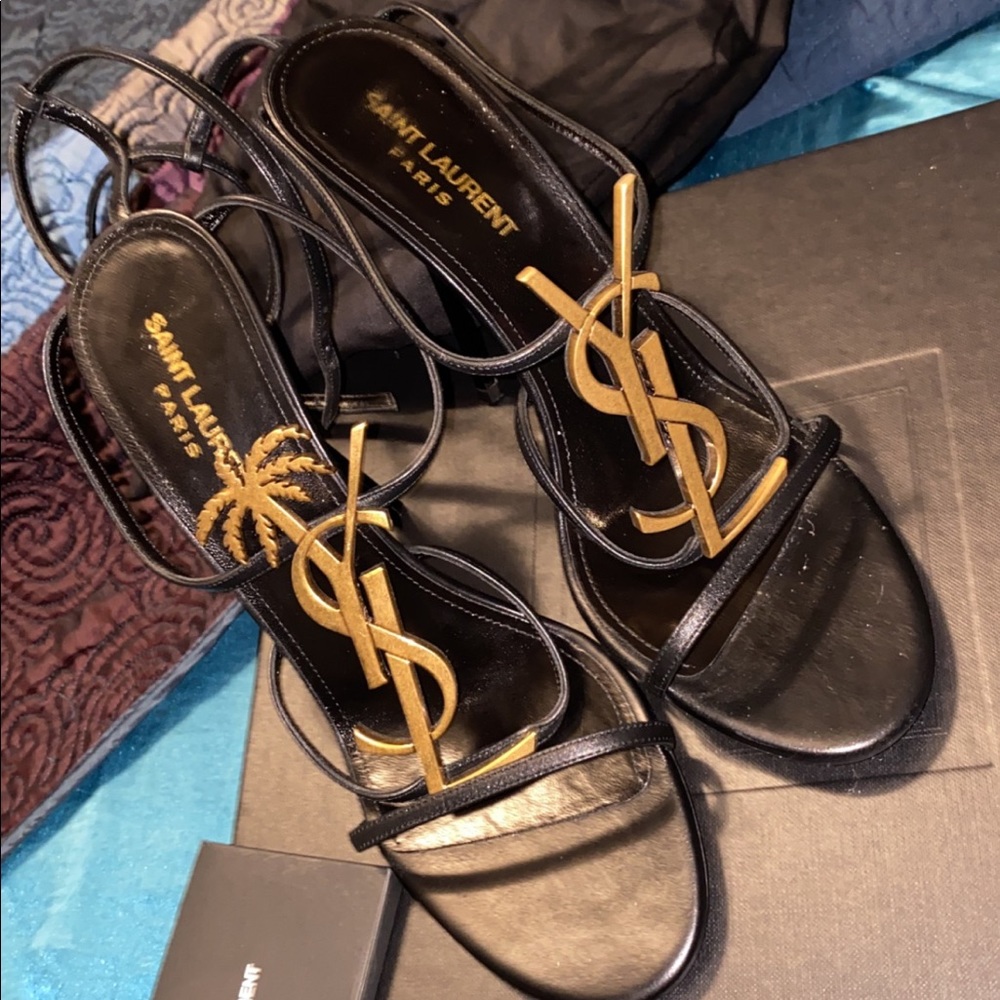 Saint Laurent Cassandra 100 Leather Sandal
